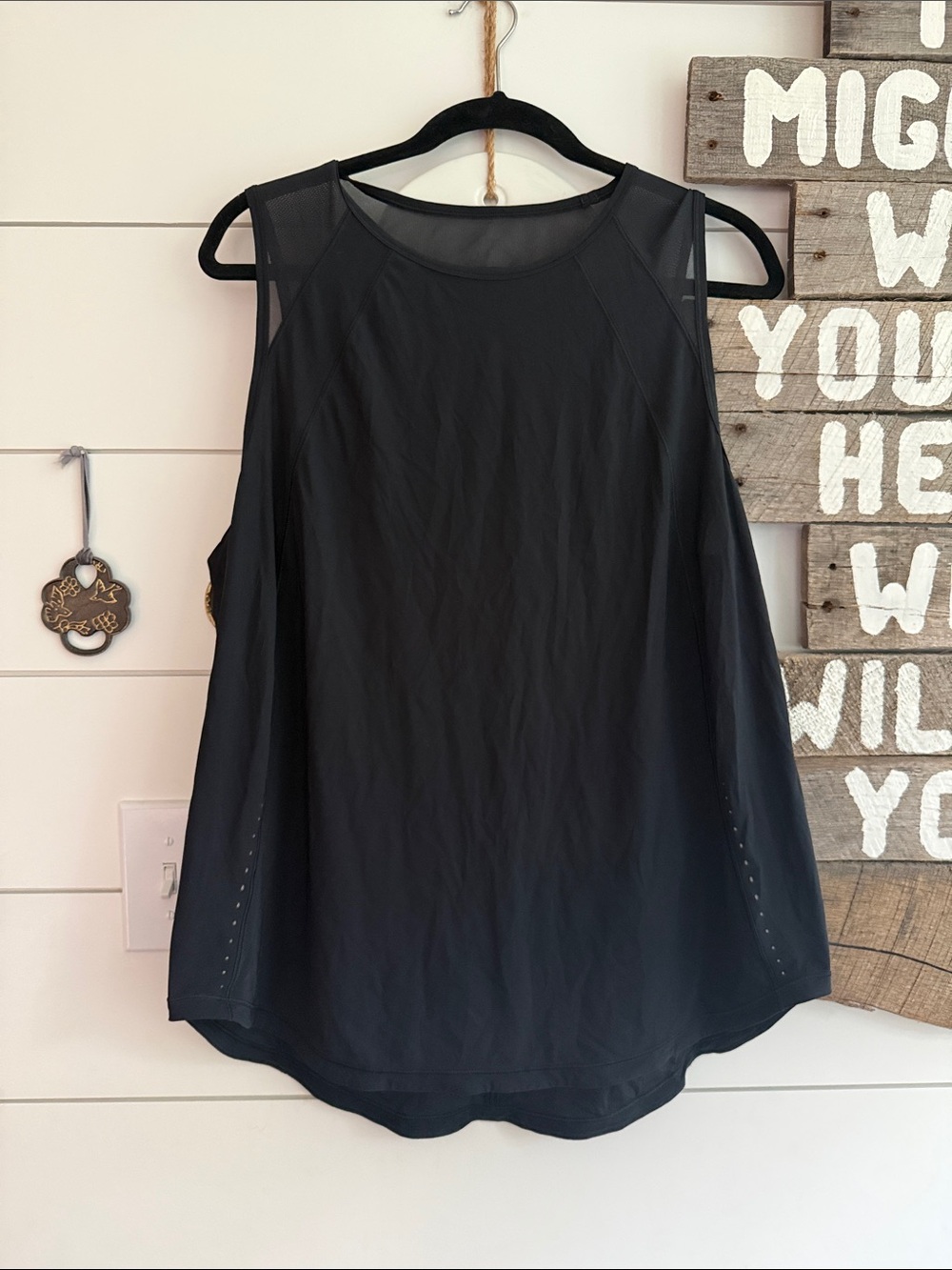 Lululemon size 10 tank